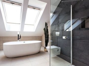 S'il y a bien une pièce à ne pas négliger, c'est la salle de bain ! ?

C'est souvent notre lieu de détente, une pièce fonctionnelle, où l'on peut choisir...